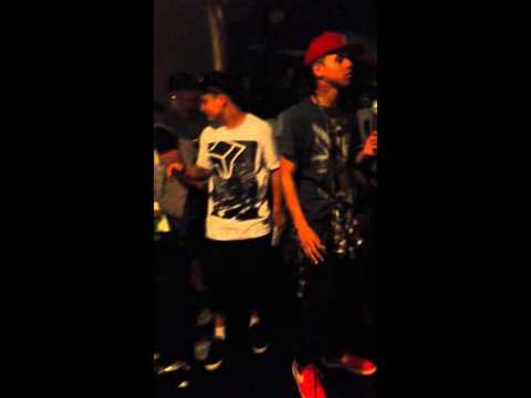 PAGODE A - GRUPO ZUEIRA - FAVELA SOCIAL (Festa da música)