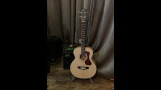 Video thumbnail for Guild Jumbo Junior Bass by Kevin Johnson