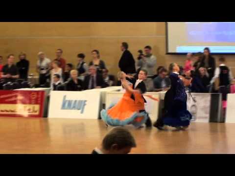 Latvian Standart Championship 2011 Kārlis Didrihsons - Inese Kukle 1.8fin viennese waltz.wmv