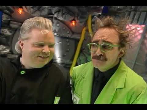 MST3K - TV's Frank and Dr Forrester Try to Riff Castle of Fu Man Chu