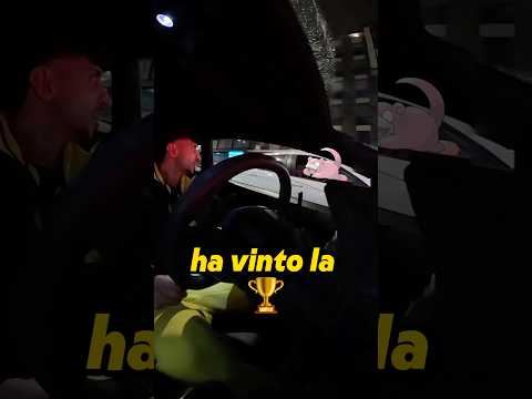 E tu da che parte stai? #Lamborghini #invida #Milano #Supercar #persone #frustrato #successo