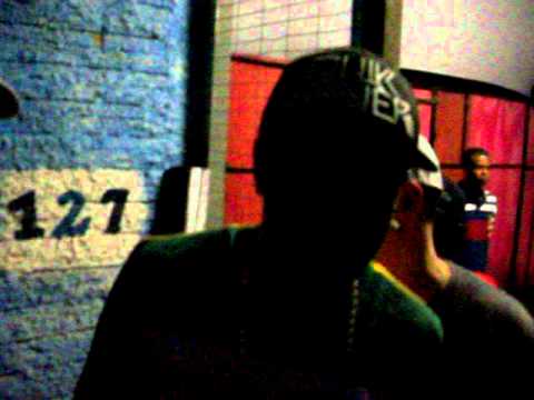 MC GUI PSICO;MC FRANK e MC DEDE RIMA NA HORA