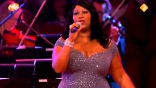 The Pointer Sisters - Santa Claus is coming to town (Max Proms 2012)
