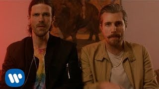 3OH!3: FREAK YOUR MIND [OFFICIAL VIDEO]