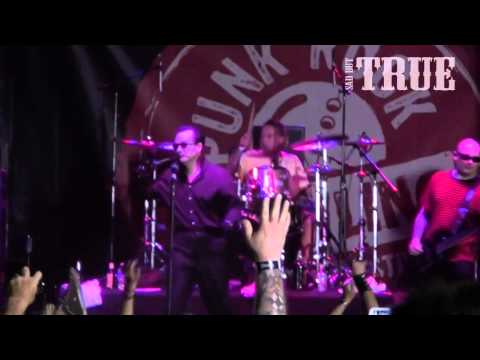 The Damned - Smash it Up @ LIVE PRB2013