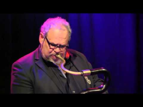 Ken Ez Esto - Natasa Mirkovic, Michel Godard, Matthias Loibner, Jarrod Cagwin - En El Amor(Live)