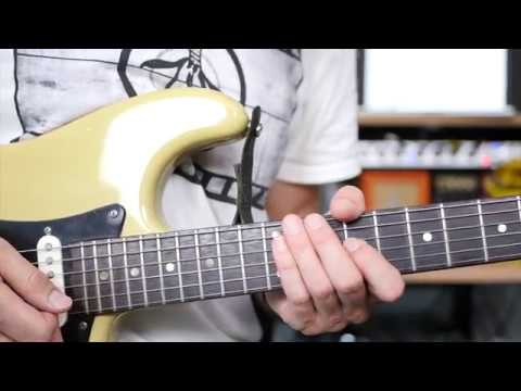 Lick Friday Week 160 - Link Those Pentatonic with slides and bends.
