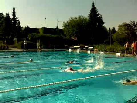 Erster beim Jedermann-Schwimmen in Adendorf