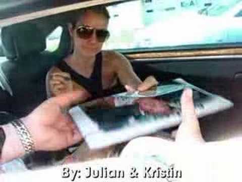 Celine Dion signing autographs, Airport Munich, 22/06/2008