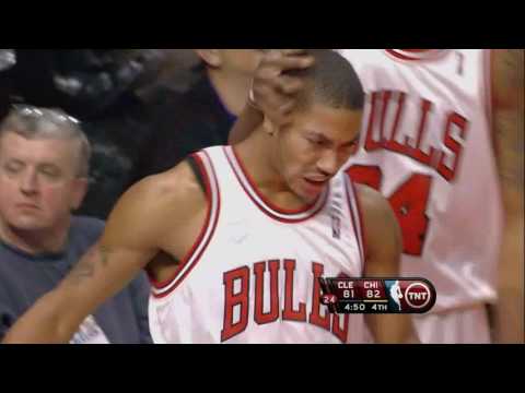 Derrick Rose rookie highlights vs Cavaliers 2008-09