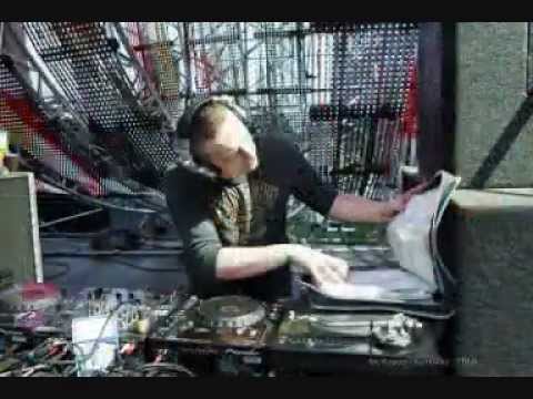 Vincent Vik - Don't leave me