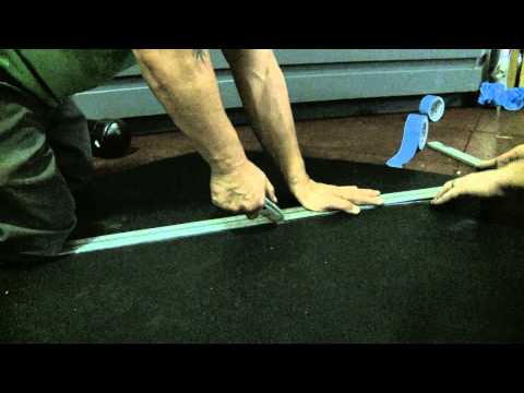 How to cut rubber flooring