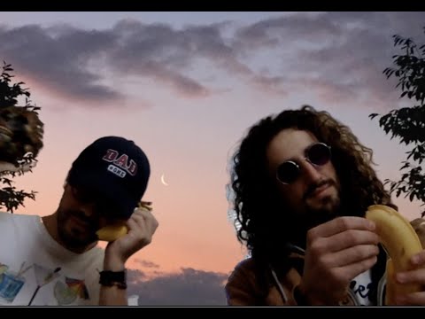 Augustus (boxboys) ~ dinner time!