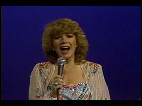 Vikki Carr Total