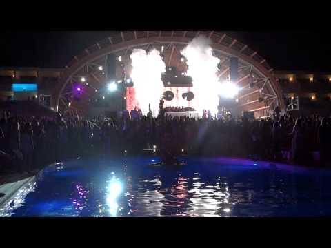 TIESTO & SWEDISH HOUSE MAFIA @ Ushuaia Ibiza 03.08.2011 (31)