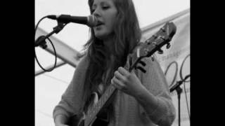 ellie goulding - guns and horses