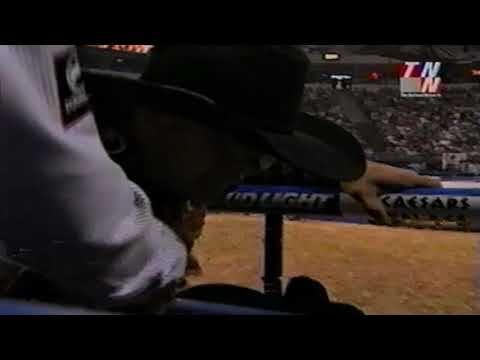 Hammer bucks J.W. Hart - 01 PBR Finals