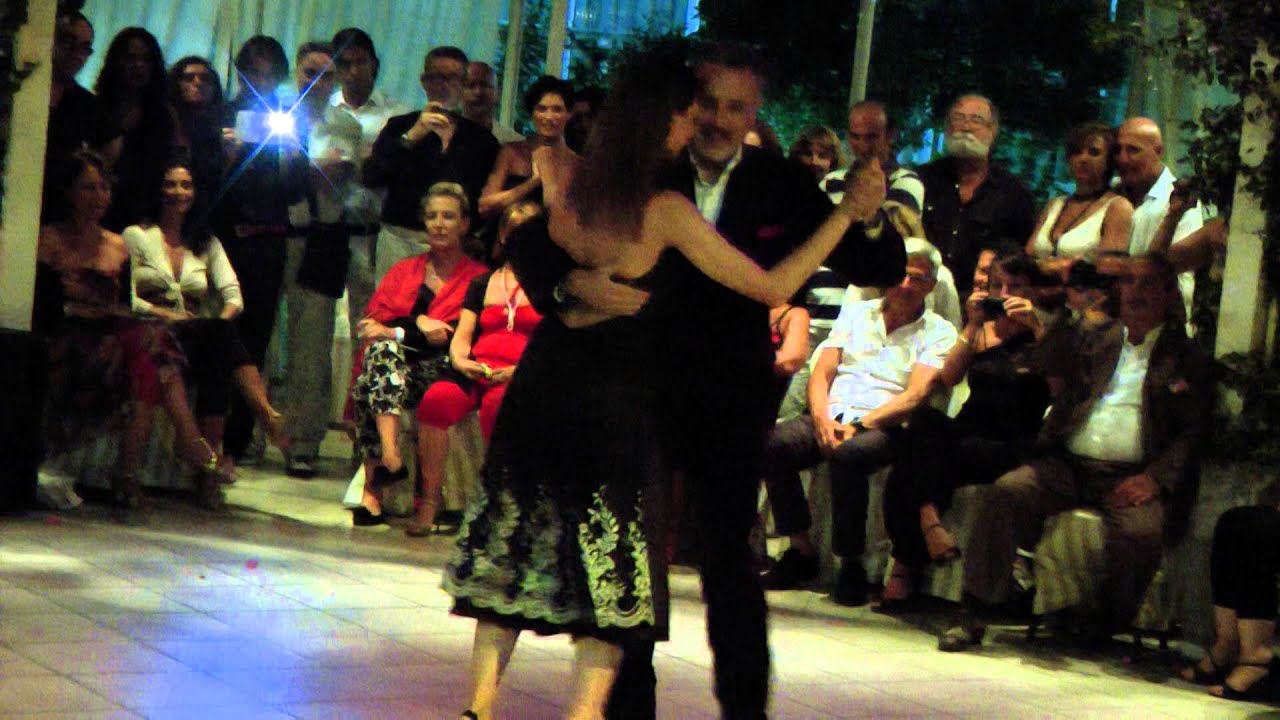 Ricardo Barrios y Laura Melo - 5°tangofestivalinternazionale - Fasano Selva - 06.08.2011  2.3