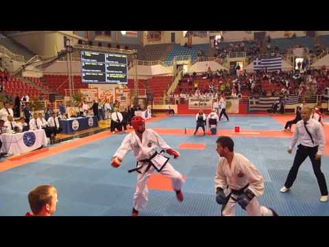 Carl Davis (ENG) v Dovas Pano Panagiotis (GRE) - Male -71kg Sparring