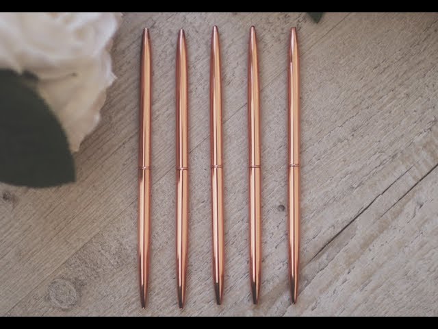 Vídeo relacionado con PROMO SHOP - Original Boligrafo Publicitario Rose Personalizado (Nombre o Texto) Rosa, Boligrafos Realizados en Metal con Detalles Acoplados en Rose Gold