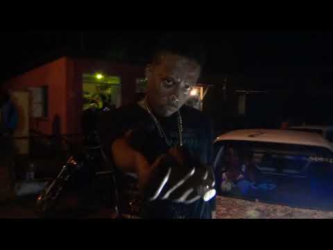 Laygus -17 Baddness (official music video)