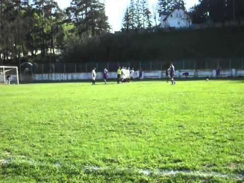 MINERUL ANINA - SEMENICUL VALIUG  4 - 0 , 2 mai 2012 , part.3 , lovitura libera  Roly