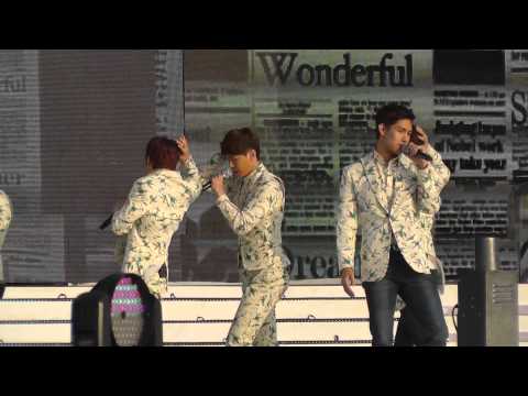 130510 Music Bank HISTORY - Dreamer