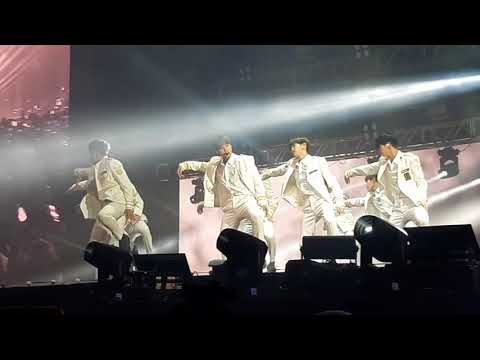 [180715] WANNA ONE - BURN IT UP @WANNA ONE WORLD TOUR "ONE THE WORLD IN JAKARTA"