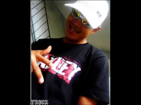 MC JUNINHO JR  SO MLKTREINADOS ♪