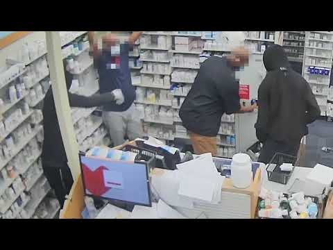 Persons and Vehicle of Interest in Robbery (F&V), 100 b/o Carroll St, NW, on May 25, 2021