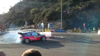 preview picture of video 'riudecanyes SS15 video de thiery neuville rotonda rally de catalunya wrc 26 octobre 2014 catalonge'