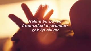 Exotica - Une Miss S&#39;immisce (Türkçe Çeviri) // It&#39;s Only the End of the World