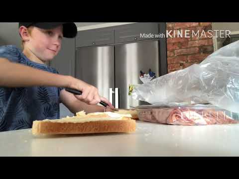 Lagar världens godaste dubbelmacka (smör ost skinka grillkrydda)