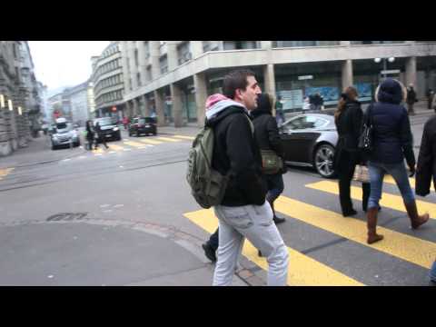 Aston Martin V12 Vantage