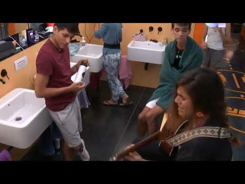 Julia Medina - Delirios y de éxtasis (Carmen Boza)