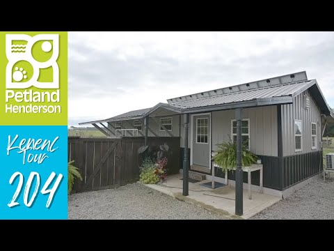 Petland Henderson Kennel Tour 204
