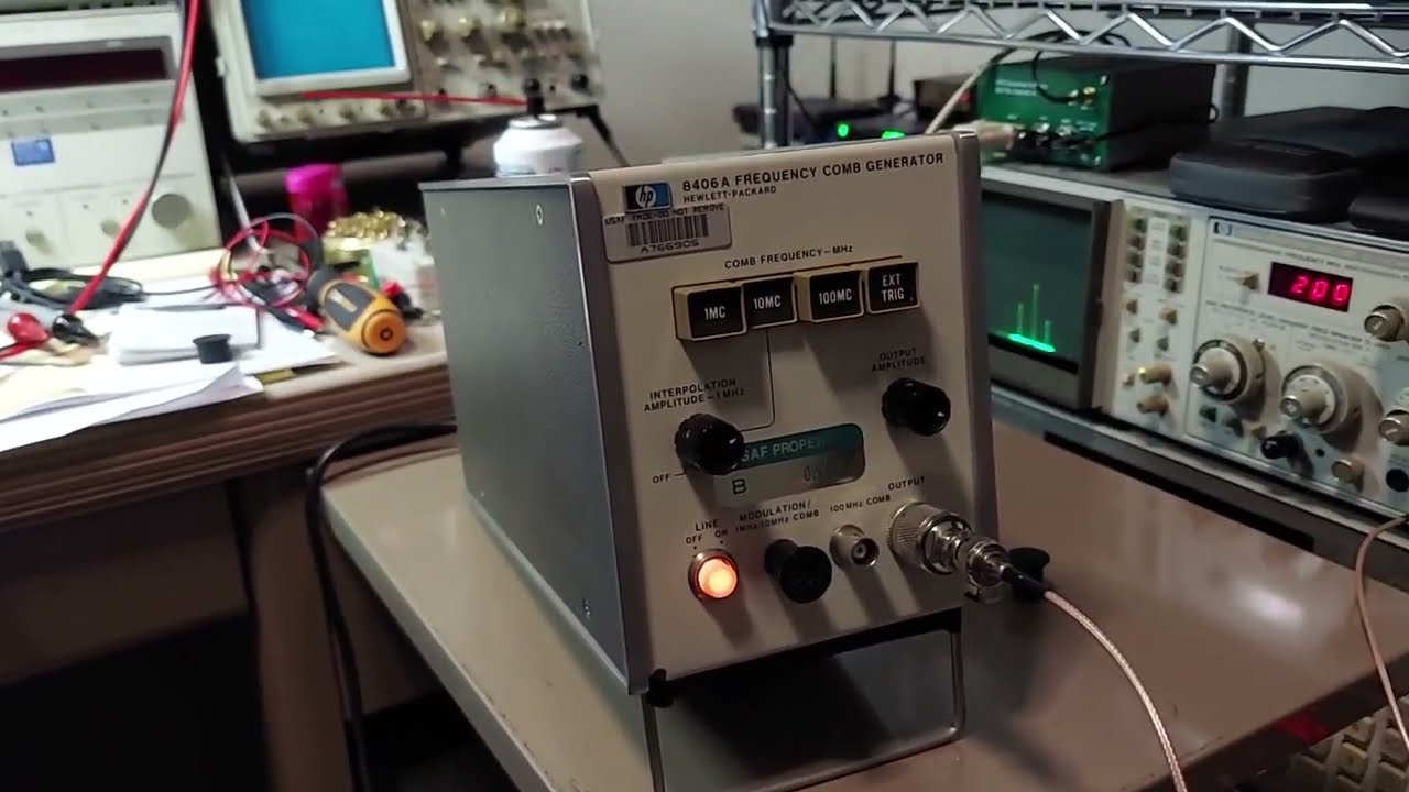 HP 8406A Comb Generator