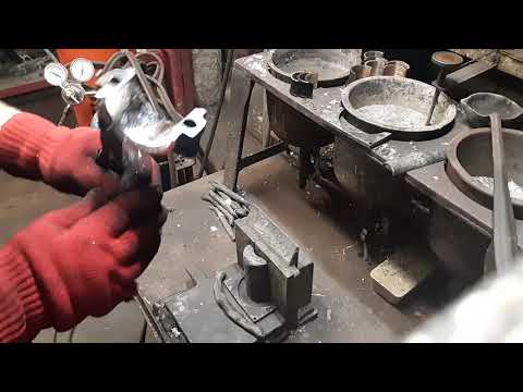 John deer B connecting rod pouring new Babbitt