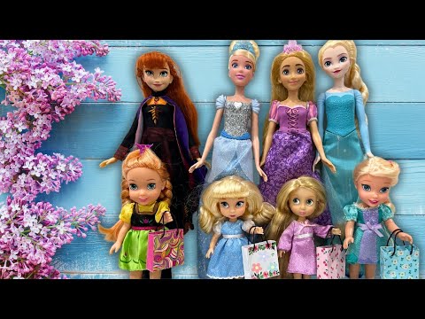 Elsa and Anna toddlers celebrate Mother's Day with Rapunzel, Cinderella & Barbie's sister Chelsea! 💐