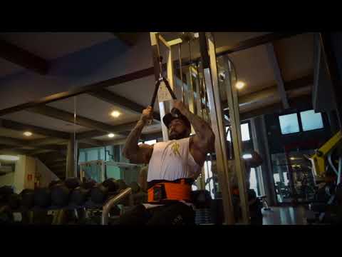 Quando sei incazzato vai in palestra e sfondati con un back day!!