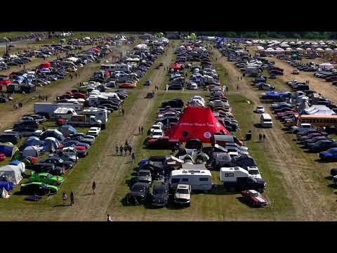 Poranek drugiego dnia na American Cars Mania 2025