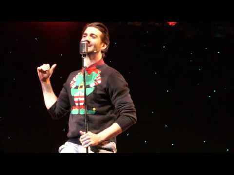 Oliver Tompsett singing Christmas songs