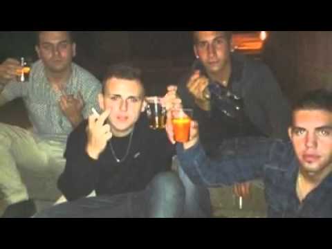 Eazy A     Wie en Soldat