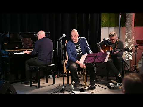 Trio In Bocca al Lupo - Fellini’s waltz