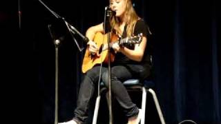 Caitlin Bell's performance at Coffee House 09.