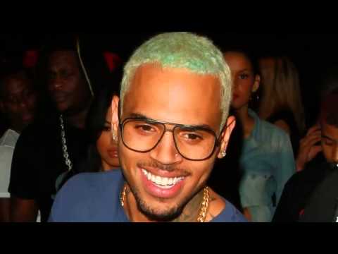 Chris Brown ft. OHB - Drop It