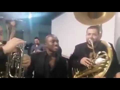 Dos morenos cantando una canción Mexicana!/"Los morenos del norte".