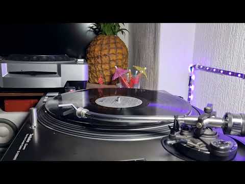 1B1. The Shadows - Wonderful Land - The Classic Number Ones (1952-69)