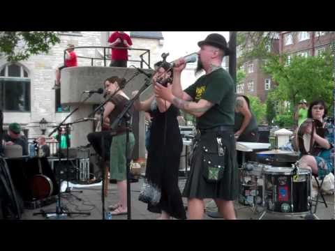 The Pints - Johnny Tarr (live 2012-05-26 The People's Bratfest)