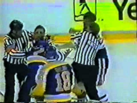 87-03-06 Jay Wells vs. Jeff Beukeboom hockey fight